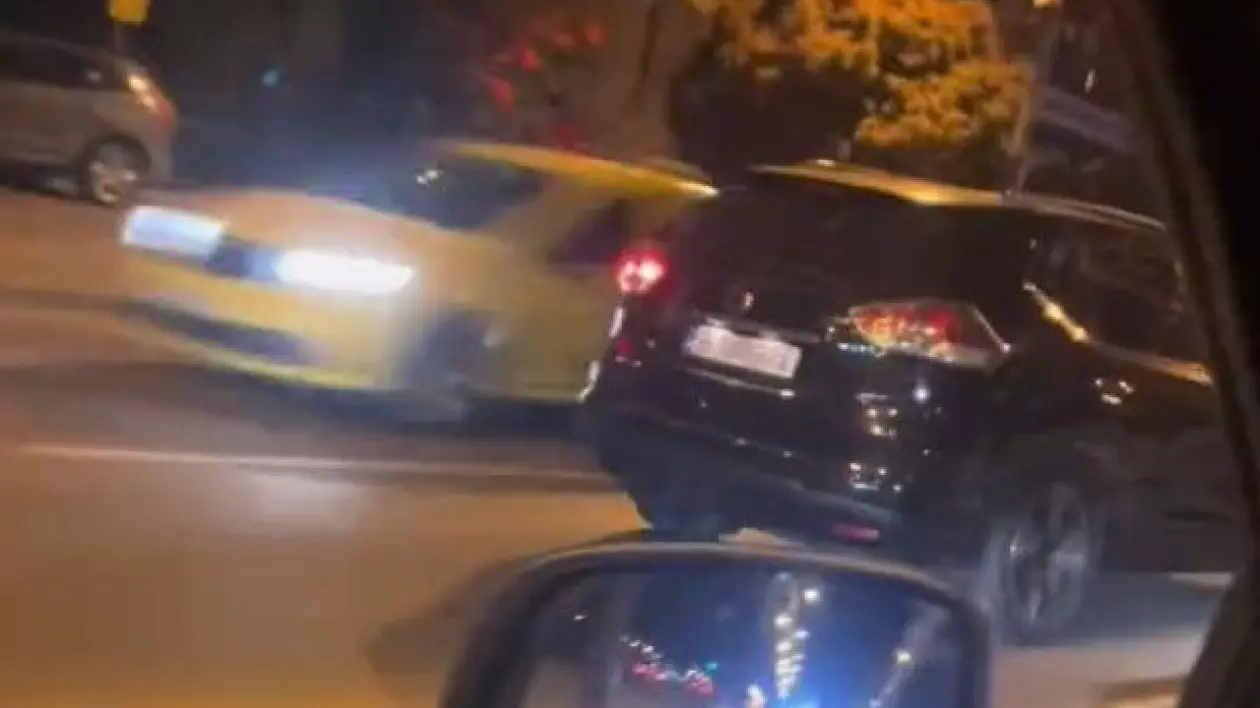 Șoferiță filmată conducând pe contrasens pe străzile din Constanța: „O domnișoară cu numere de B”