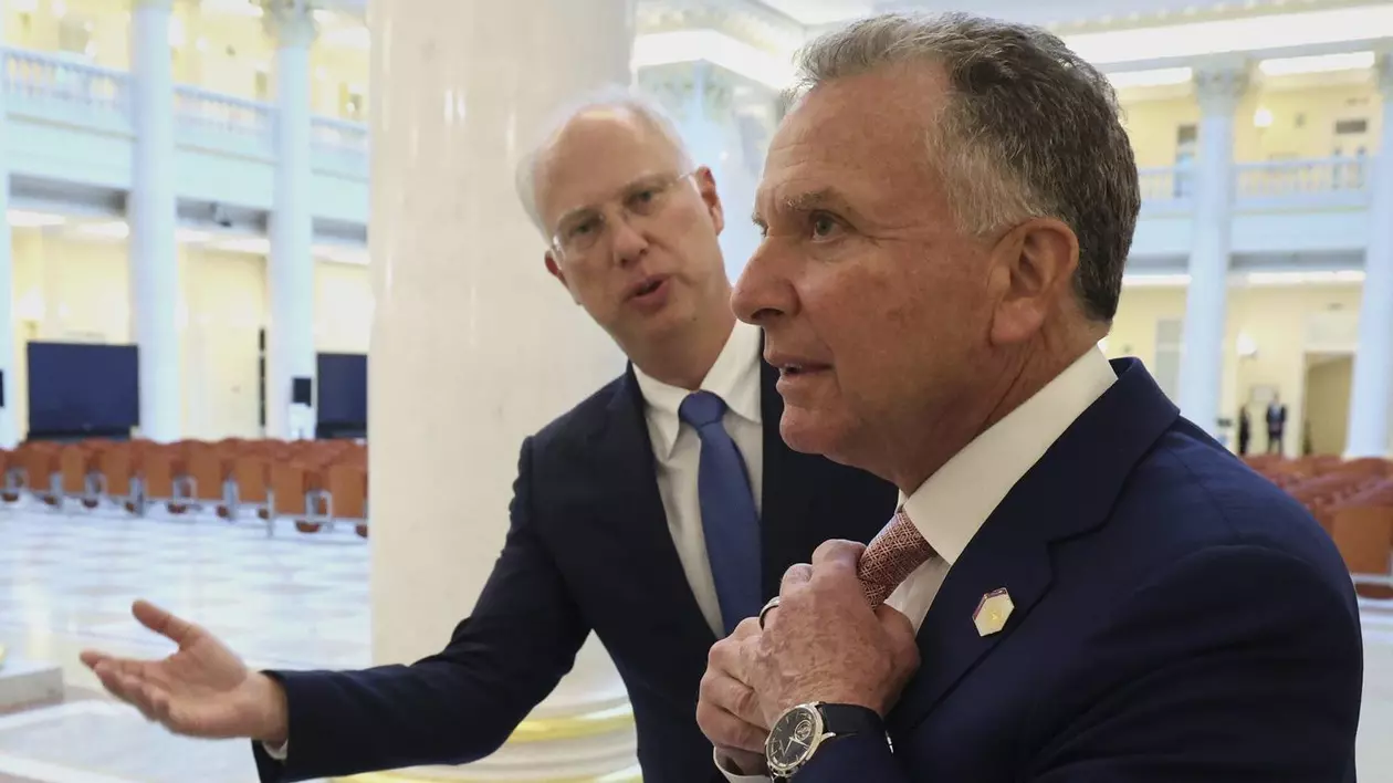 Steve Witkoff (în prim-plan) și emisarul lui Putin, Kirill Dmitriev Foto: Profimedia