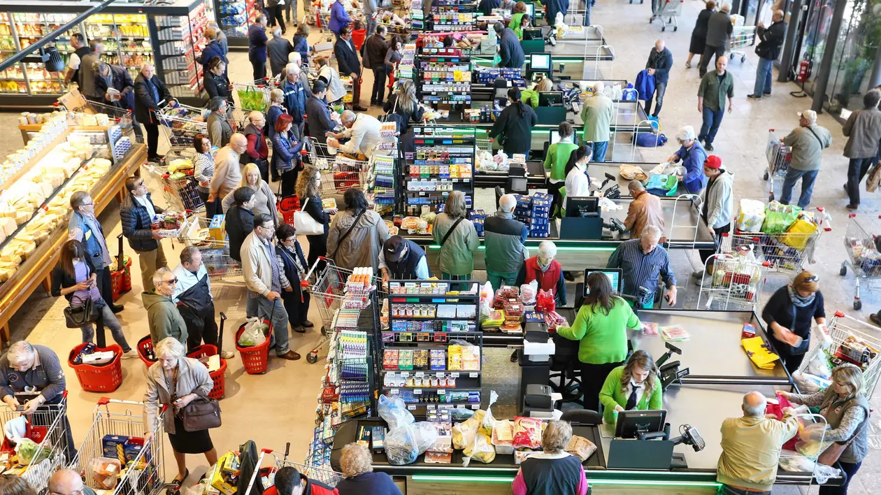 Supermarket aglomerat ilustrativ Shutterstock