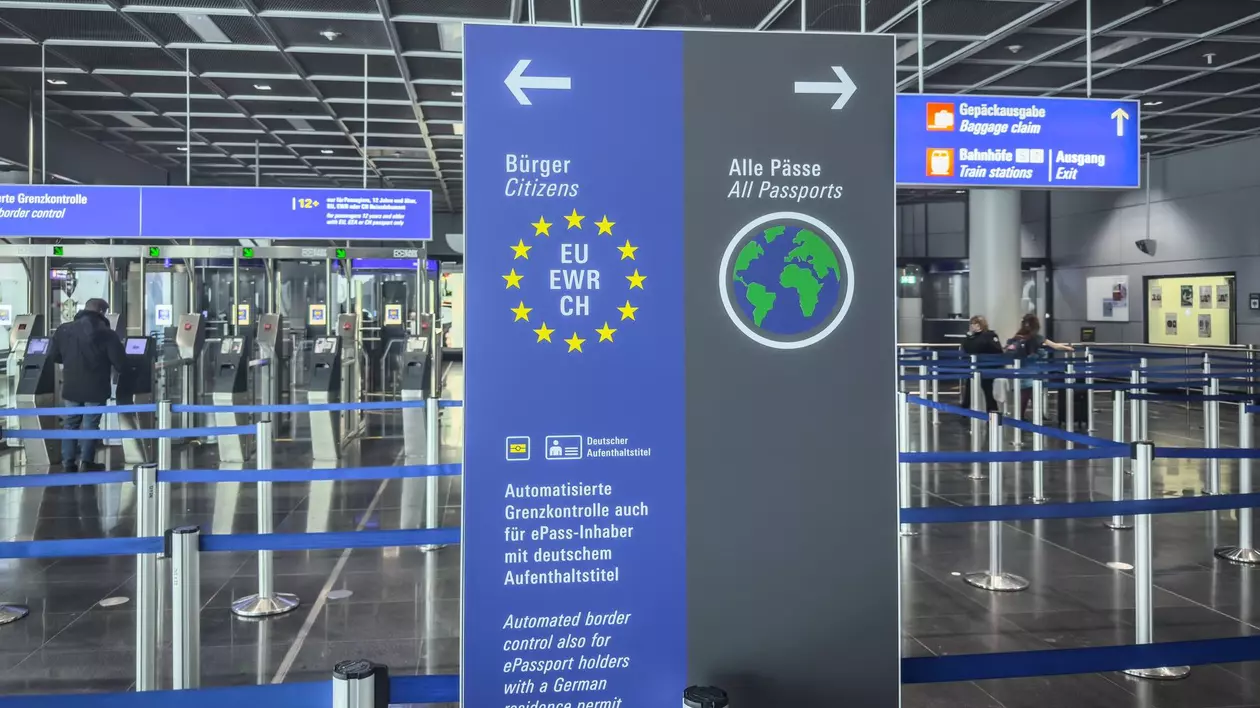 Rușii, din nou în Europa: record de vize Schengen acordate în 2024, după declanșarea războiului