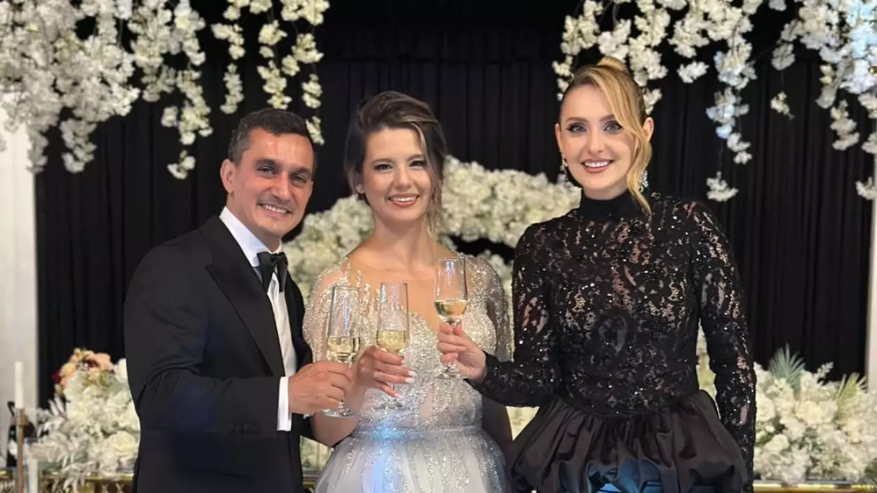 Cum a apărut Alina Sorescu la nunta lui Marian Drăgulescu cu Simona Carmen. Cântăreața a avut și un mesaj după eveniment