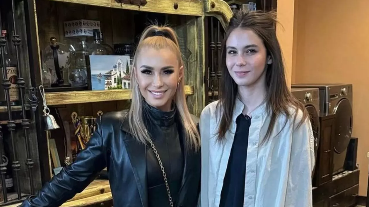 Cu ce se ocupă Rebecca, fiica cea mare a Anamariei Prodan. Locuiește în America și are un succes răsunător
