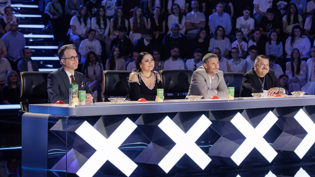 Andi Moisescu, Andra Măruță, Dragoș Bucur și Mihai Bobonete la masa juriului de la „Românii au talent”, emisiune difuzată de PRO TV