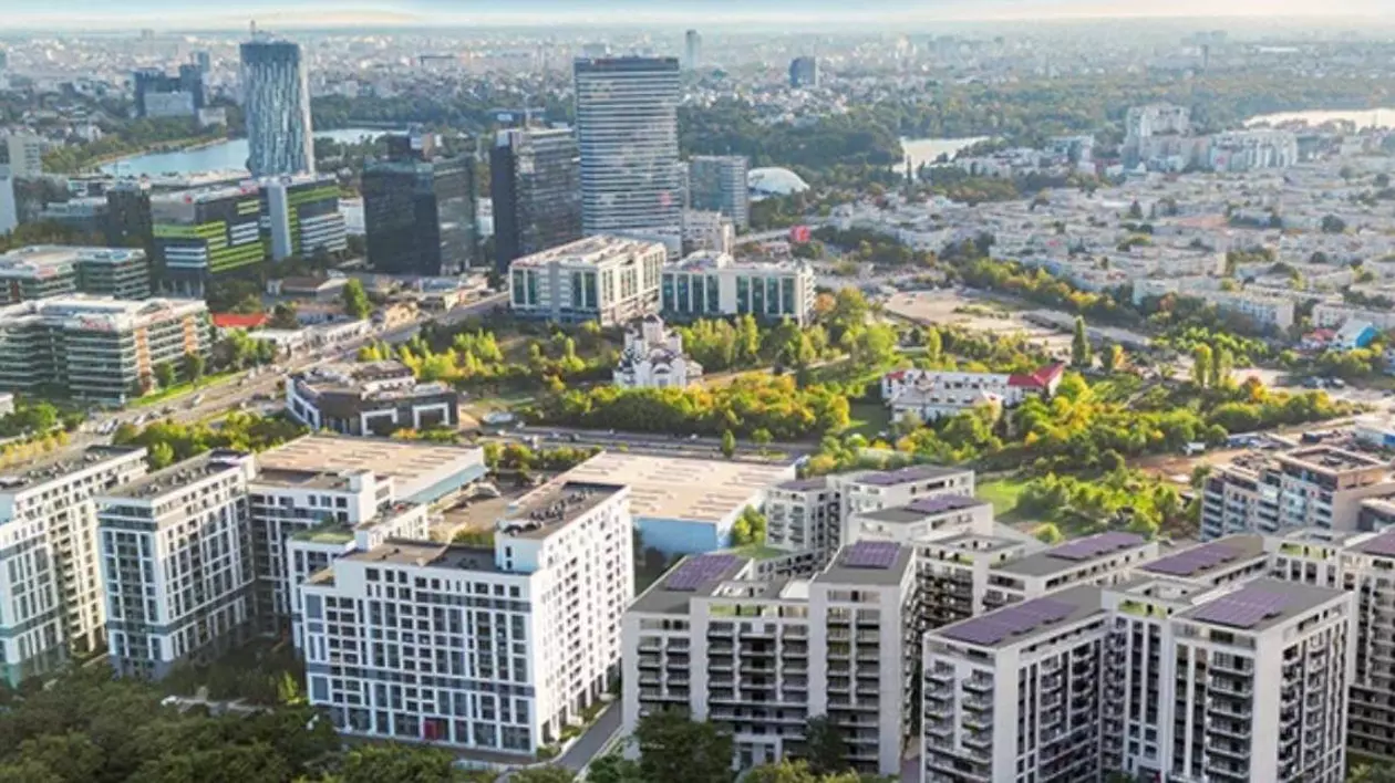 Poză cu mai multe clădiri. Imagine surprinsă în nordul Bucureștiului