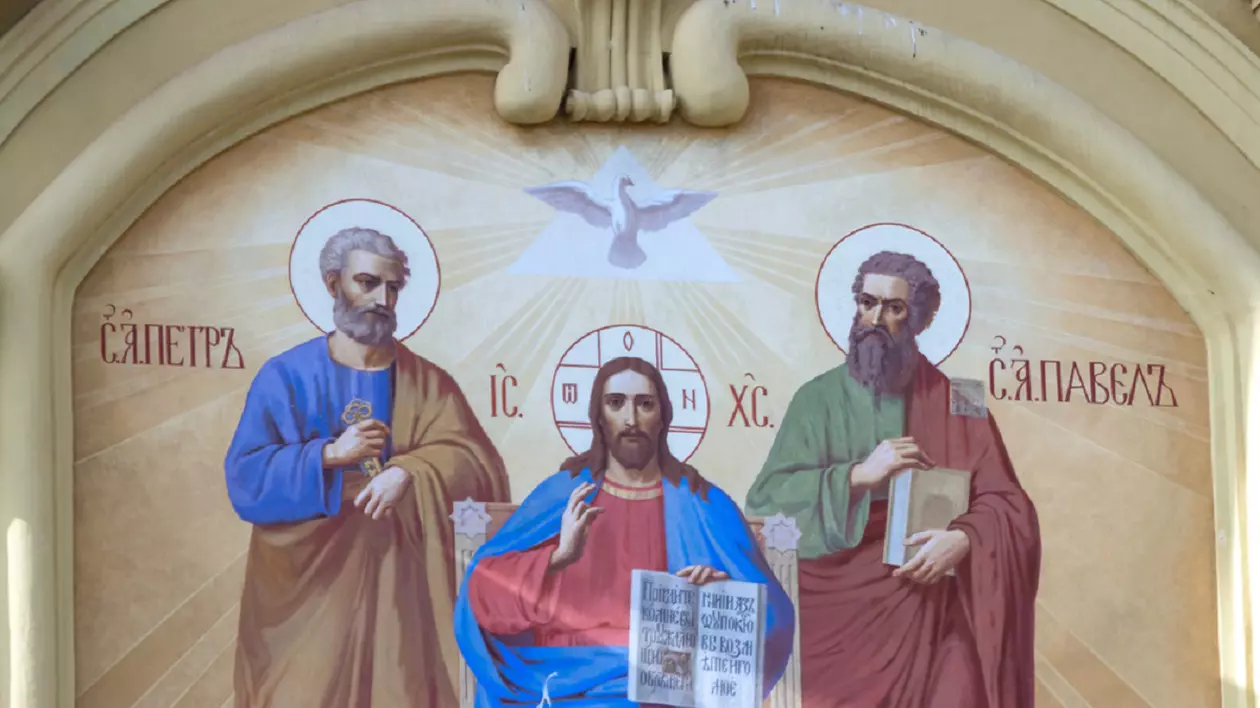 Icoana cu Sfintii Apostoli Petru si Pavel, asezati in stanga si in dreapta lui Iisus