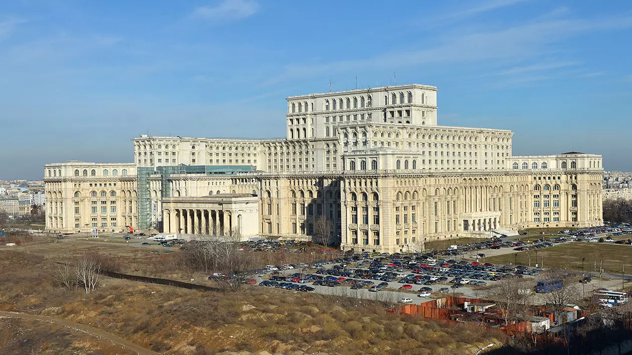 Imagine cu Palatul Parlamentului, in Bucuresti