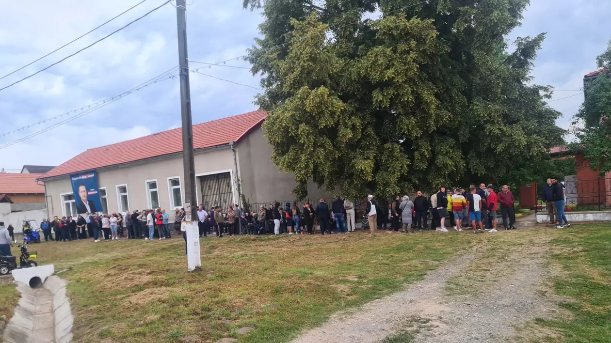 Mitul mobilizării primarilor, spulberat la urne la ultimele alegeri. Coaliția încearcă iar metoda care a dat greș ANALIZĂ