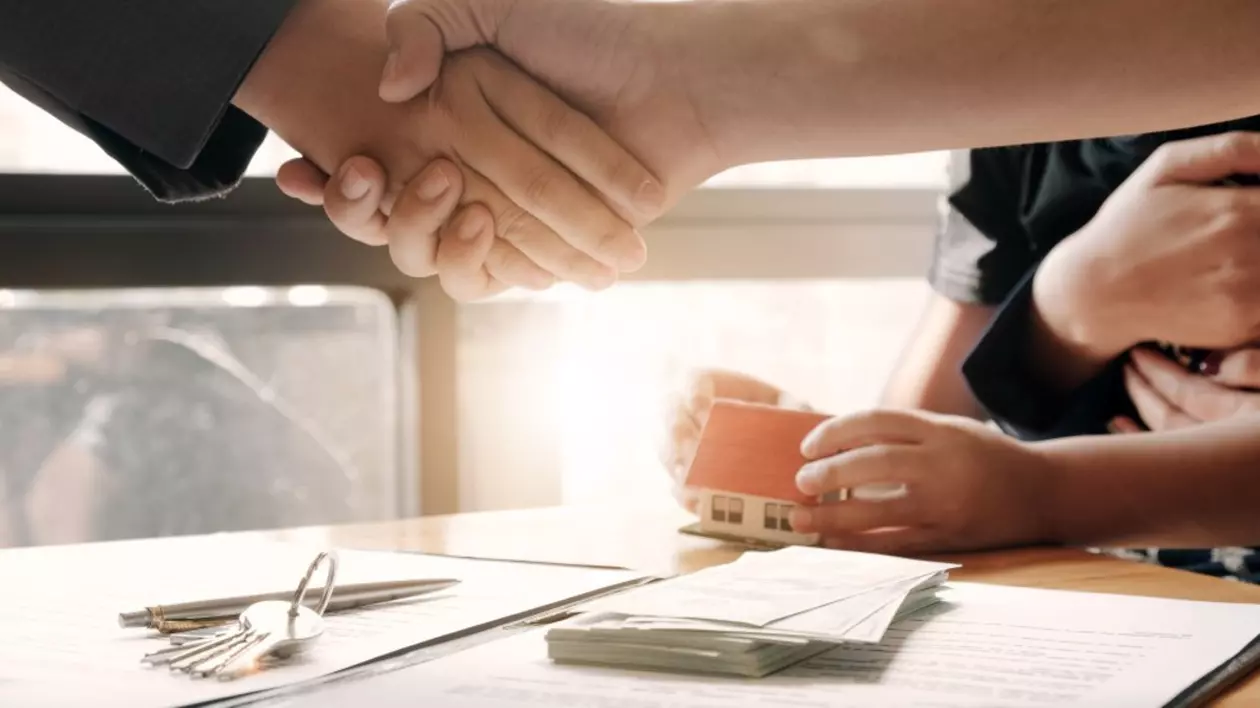 Credit avantajos pentru tine sau pentru bancă? Învață să faci diferența, cu un broker autorizat ANPC
