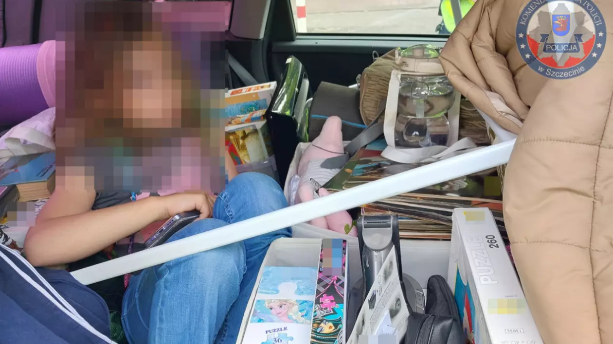 Polițiști rămași muți când au deschis portiera mașinii pe care o conducea o mamă, în Polonia