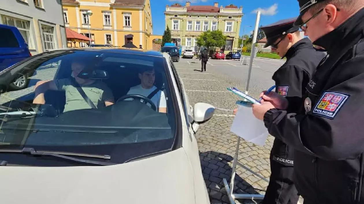 Șofer prins după ce a condus 35 de ani fără permis, în Cehia. Florin Prunea: „Eu am mers 4 ani fără carnet”