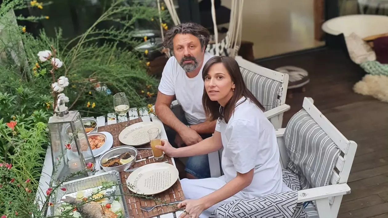 Ce se întâmplă în căsnicia Danei Rogoz după 21 de ani de relație și 13 de căsnicie. „De obicei ne facem cadou”