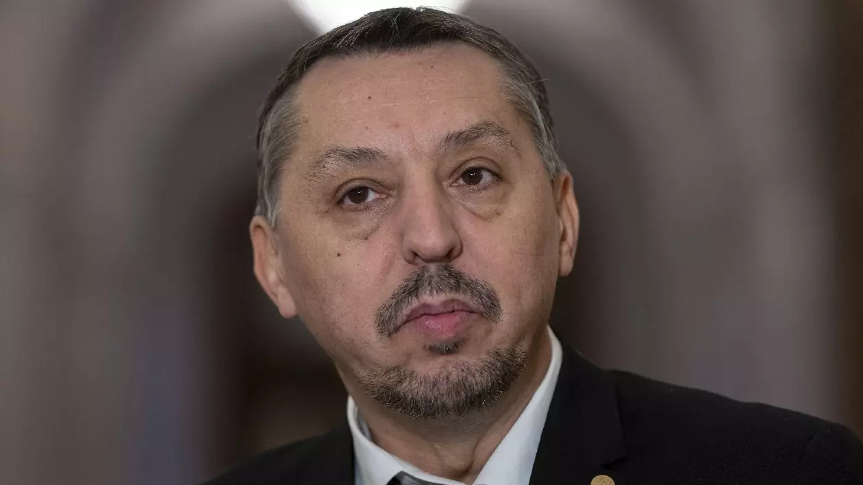 Daniel David vrea schimbări în zona de curriculum: „Trebuie să predăm mai puțin, dar mai relevant”