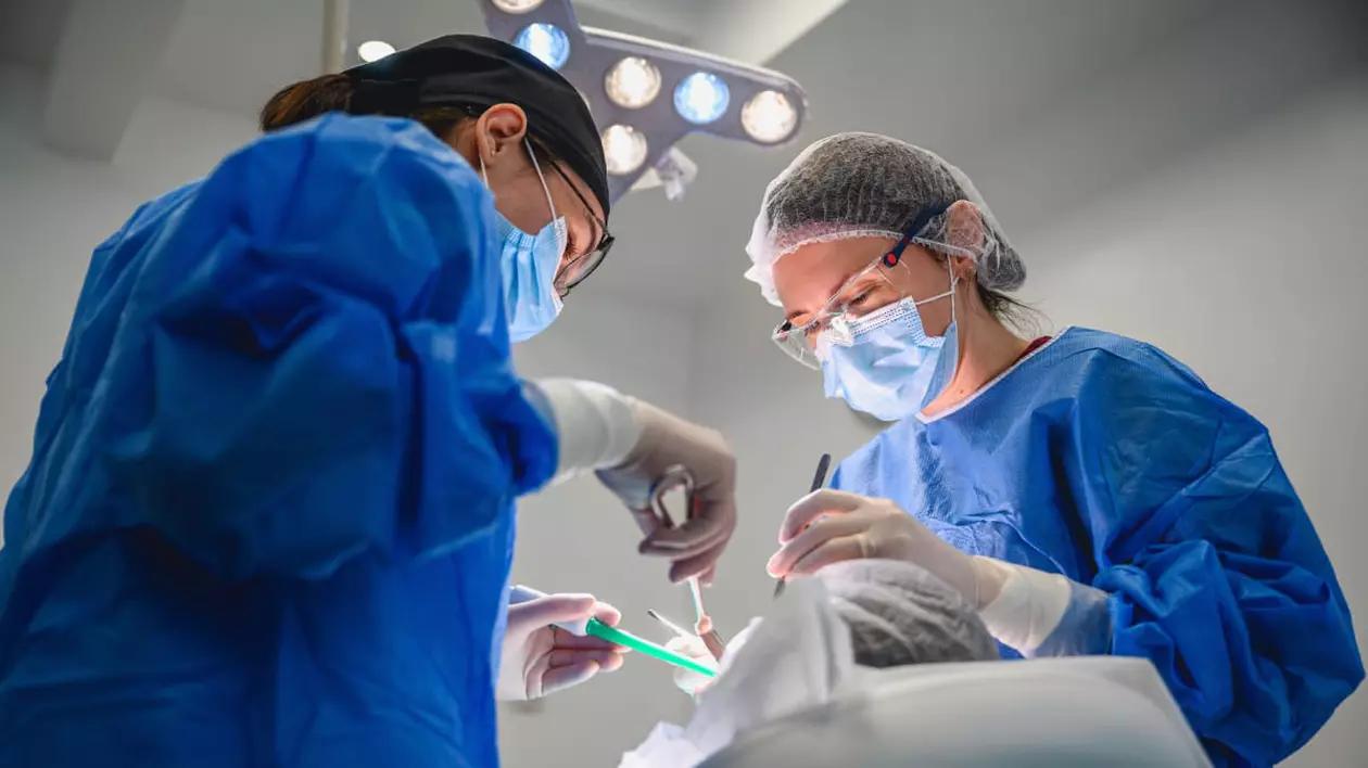 De la dinți mobili la dinți ficși: cum îți transformă viața tratamentele moderne de la Clinica OZONO