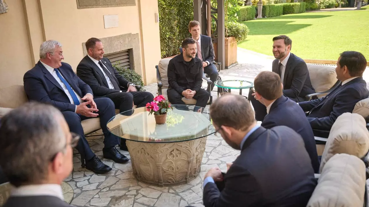 Volodimir Zelenski spune că a avut o „întâlnire bună” cu JD Vance și Marco Rubio: „Să se facă presiuni asupra Rusiei până va opri războiul”