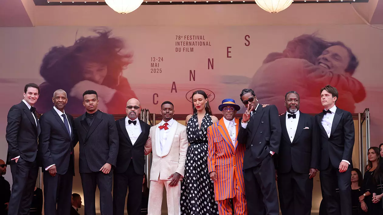 Jason Berman, Elijah Wright, Jeffrey Wright, Hilfenesh Hadera, Aubrey Joseph, Denzel Washington, Spike Lee, ASAP Rocky, Wendell Pierce, Alan Fox - Covorul roșu pentru filmul „Highest 2 Lowest” la cea de-a 78-a ediție a Festivalului Internațional de Film de la Cannes