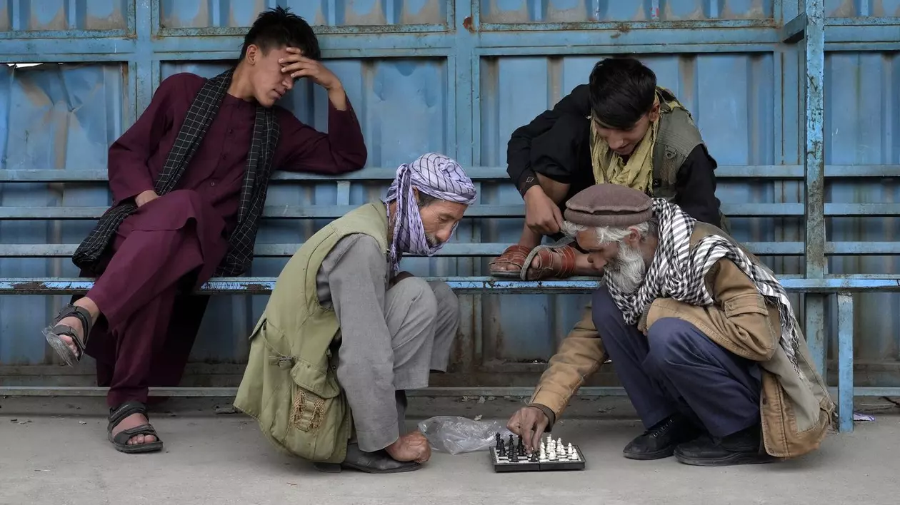 Talibanii au interzis şahul pe motiv că este „un joc de noroc”