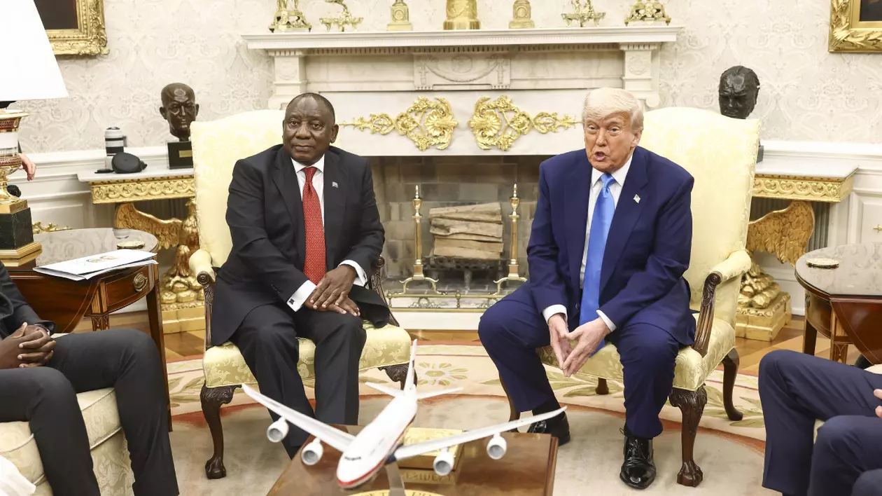 Diplomația agresivă a lui Donald Trump: spectacolele din Biroul Oval subminează influența Americii în lume, avertizează experții în politică externă