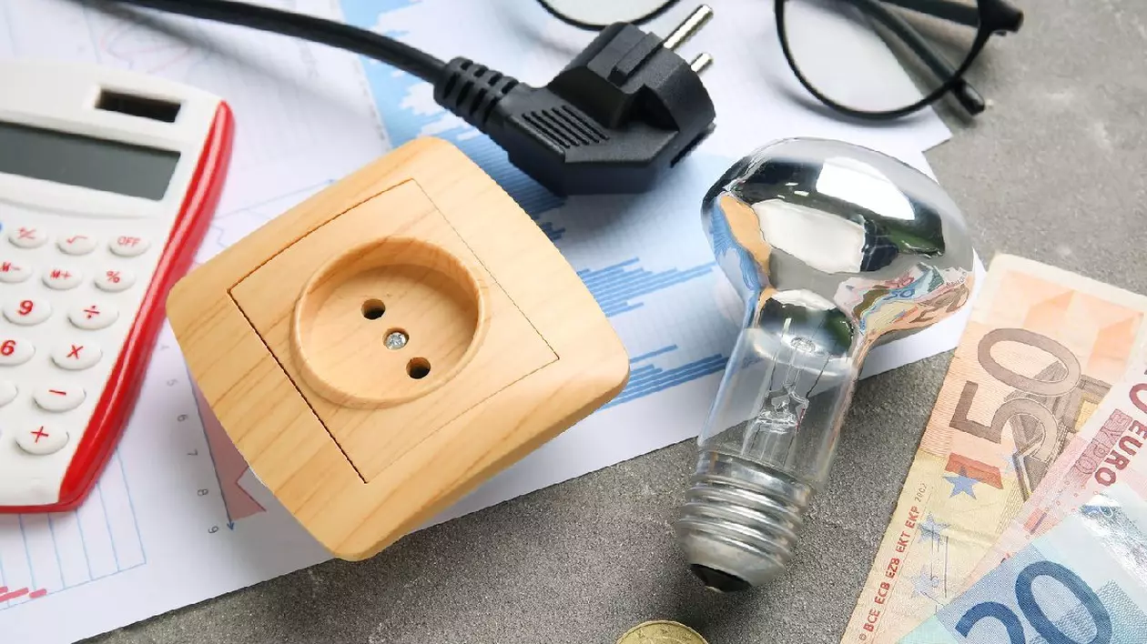 Românii ar putea plăti cu până la 121% mai mult la energie. Cum vor arăta facturile de la 1 iulie