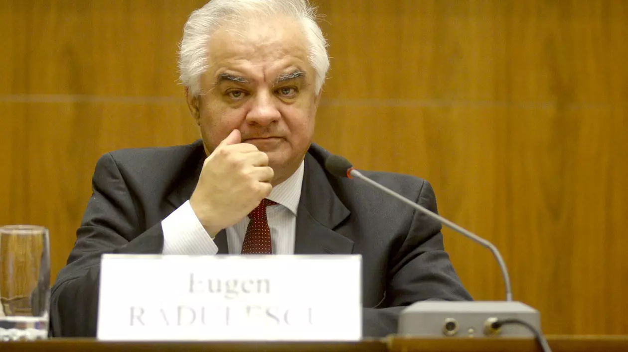 Avertisment de la BNR: „Dacă nu schimbăm direcția, Titanic scrie pe noi!”