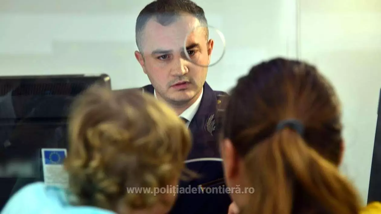 O femeie a zburat de la New York în România cu trei copii între 4 și 12 ani care aveau pașapoarte false și a mințit că e mama lor