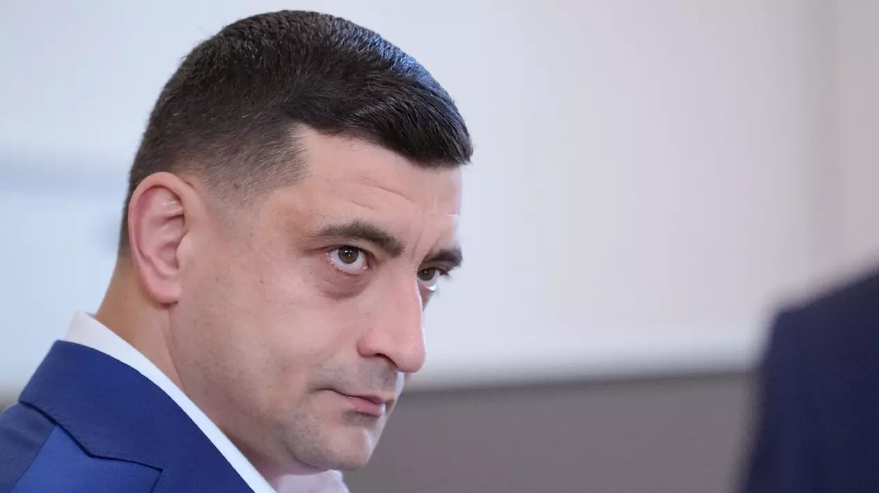 George Simion revine pe Facebook și acuză lipsa buletinelor de vot în diaspora. MAE reacționează