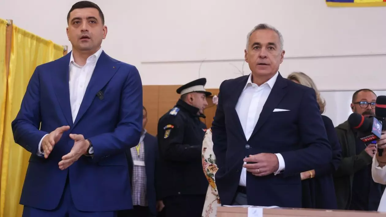 Liderul AUR, George Simion, a mers să voteze împreună cu Călin Georgescu, la alegerile prezidențiale din 18 mai 2025, în Mogoșoaia