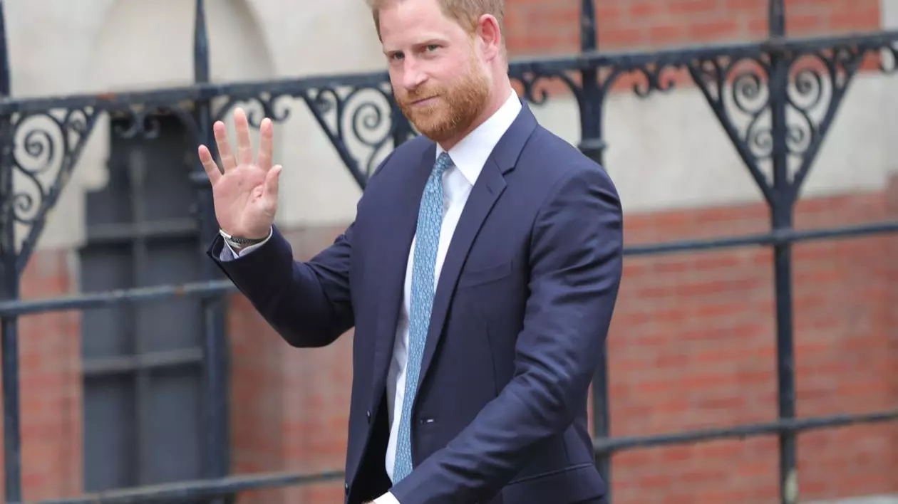Prințul Harry își dorește să se împace cu familia sa și a dezvăluit motivul pentru care tatăl său, regele Charles, nu mai vorbește cu el. „Nu știu cât mai are de trăit”