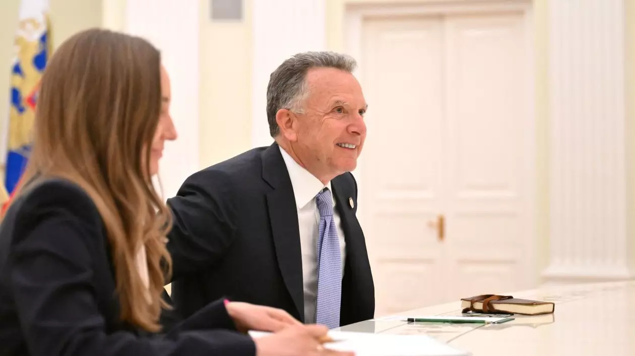 Omul trimis de Trump să negocieze cu Putin n-a adus cu el și traducător și a folosit doar translatori de la Kremlin