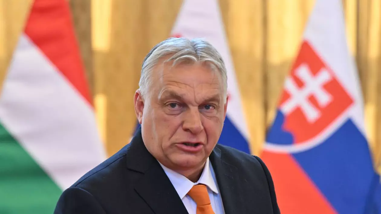 Premierul ungar Viktor Orban vorbește în timpul unei conferințe de presă