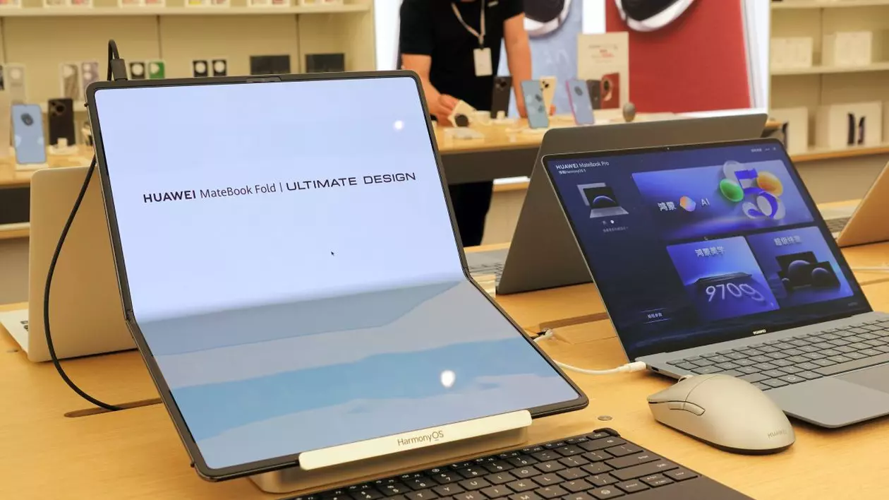 Huawei lansează laptopuri cu HarmonyOS, noul sistem de operare care va rivaliza cu Microsoft Windows și Apple macOS