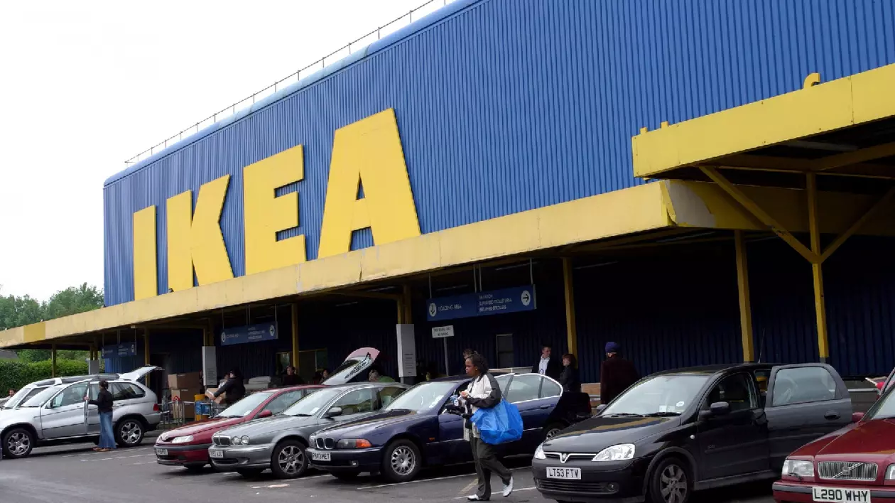 parcarea unui magazin Ikea