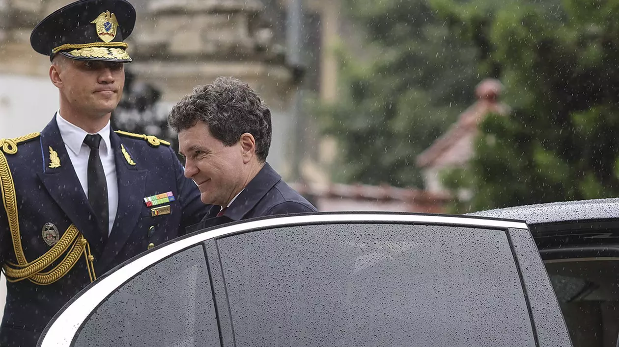 Presedintele Nicusor Dan soseste la Palatul Cotroceni