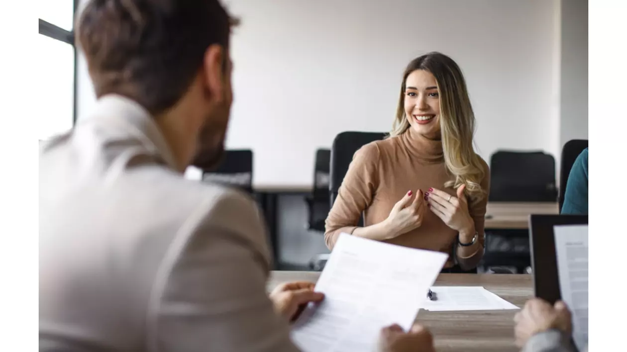 5 strategii pentru a-ți începe cariera după terminarea studiilor