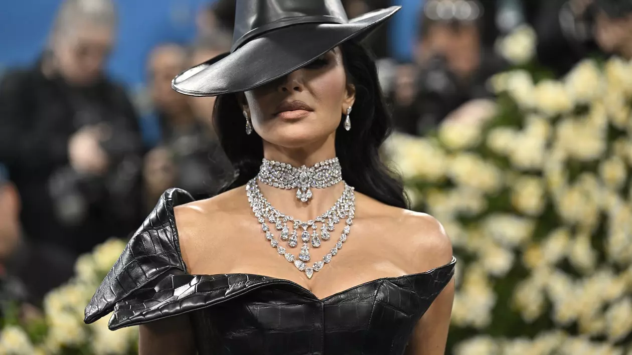 Kim Kardashian în ținută spectaculoasă la Met Gala 2025