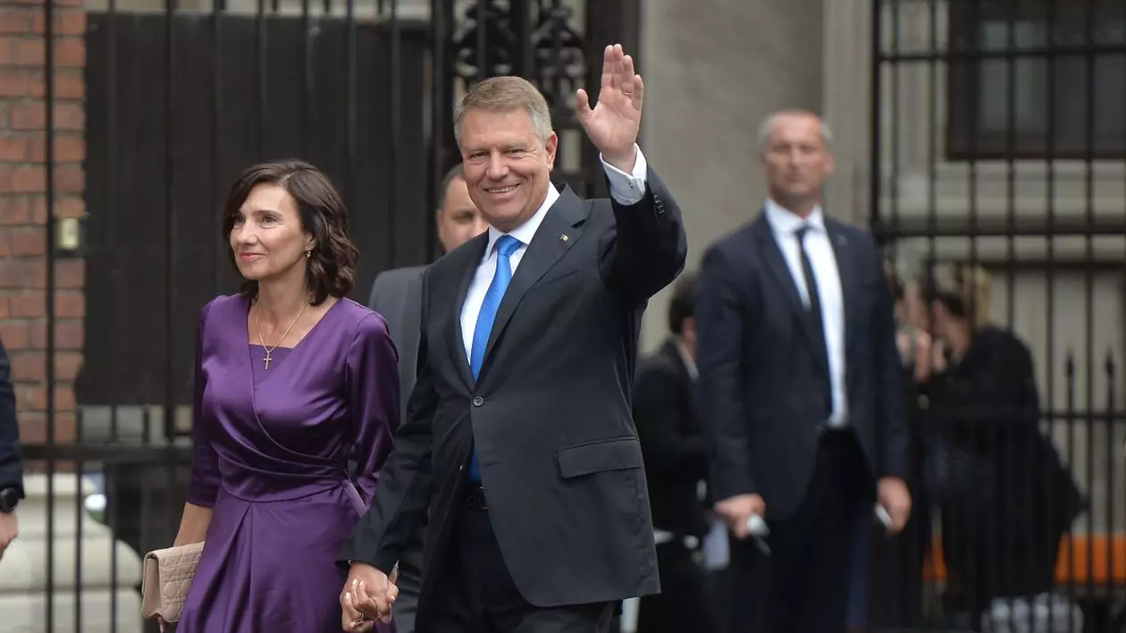Klaus Iohannis a votat la Sibiu, alături de soția sa: „În România, în ultimii 10 ani, lucrurile au mers bine”