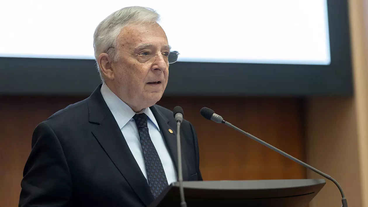Despre dubioasa intervenție a BNR pentru devalorizarea leului. S-a terminat ceaiul de tei?