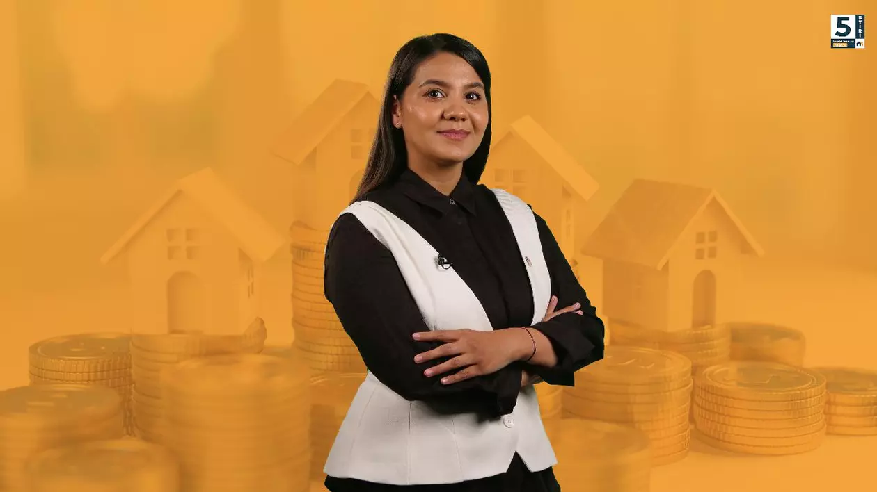Tatiana Niculae, gazda emisiunii 5 Știri Imobiliare Finance