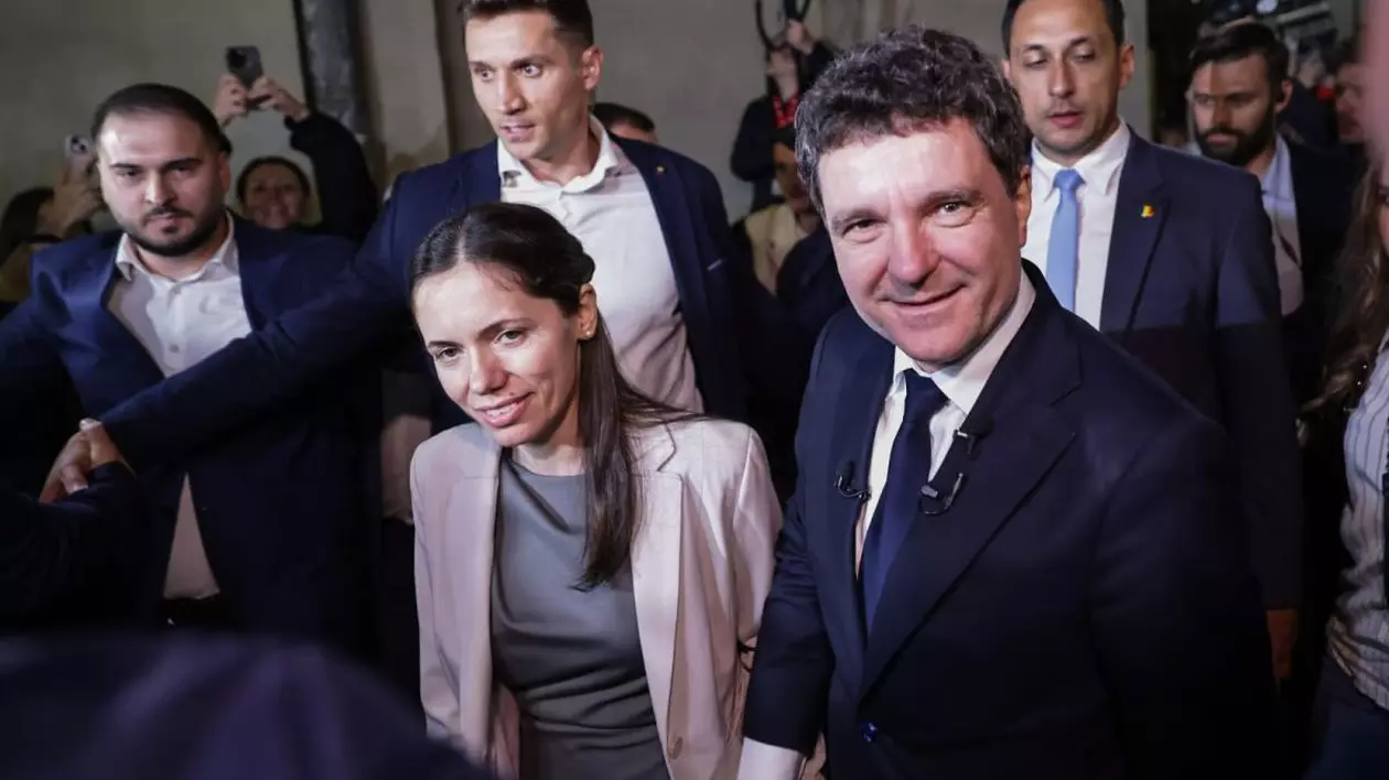Cum s-a votat în Bucureşti la alegerile prezidențiale. Câți români l-au ales pe Nicuşor Dan