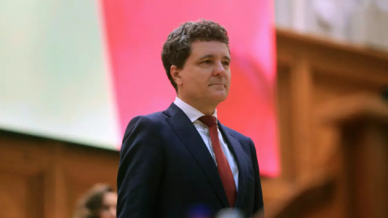 Nicușor Dan participă la ceremonia de depunere a jurământului la Palatul Parlamentului din București, România, 26 mai 2025. Dan a preluat luni funcția de președinte al României, în urma unei ceremonii de depunere a jurământului în Parlamentul țării