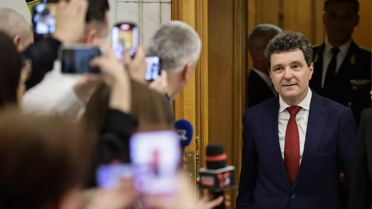 Președintele Nicușor Dan nu e un salvator
