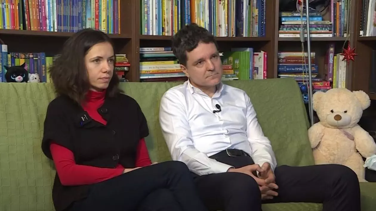 Câți bani plătește chirie Nicușor Dan pentru mansarda din sectorul 5 din București în care locuiește alături de familia lui. Cum arată locuința