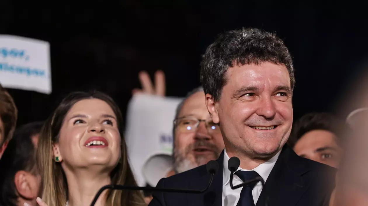 Rezultate parțiale alegeri prezidentiale 2025, conform BEC. Numărătoarea a început. Nicușor Dan este în frunte după 4 milioane de voturi numărate