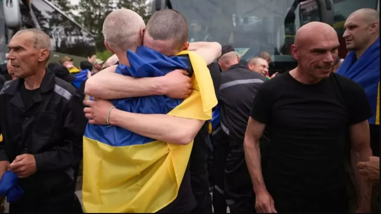 Ucraina a repatriat încă 303 militari din captivitatea rusă. Moscova și Kiev au finalizat schimbul de prizonieri în formatul 1000 la 1000