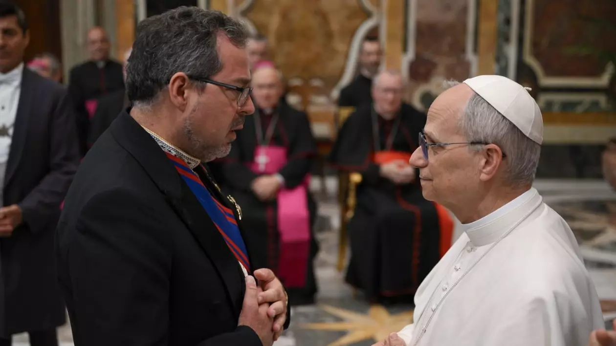 Papa Leon al XIV-lea, primul discurs adresat diplomaților internaționali. Ce a transmis Suveranul Pontif despre migranți și familia tradițională