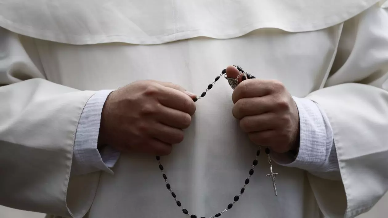 Întrebarea la care trebuie să răspundă noul Papă, după ce a fost votat de cardinali