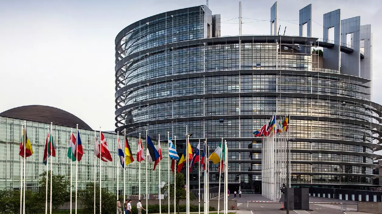 Scandal în Parlamentul European, între o europarlamentară cu origine română și angajata unui alt grup parlamentar: ambele susțin că au fost agresate