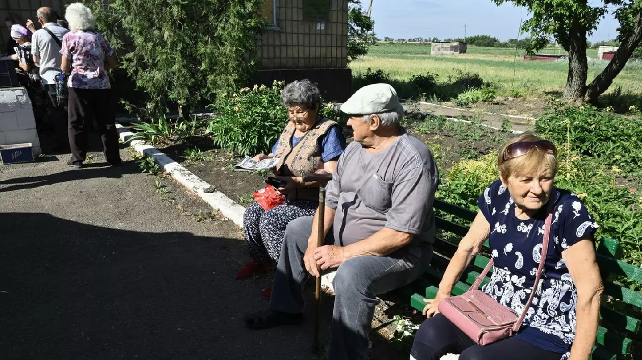 Un cunoscut prezentator TV cere ca bătrânii fără copii să nu mai primească pensie
