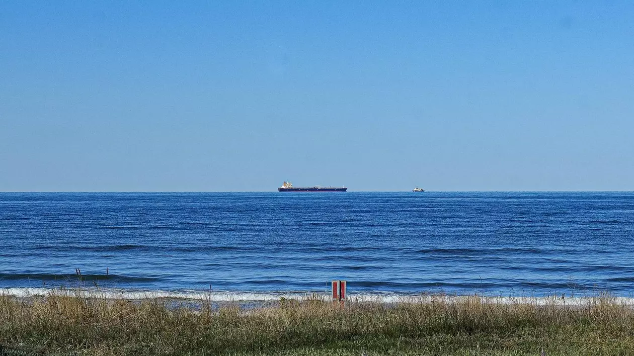 Armata poloneză a alungat un petrolier rusesc care efectua „manevre suspecte” în Marea Baltică. Reacția Moscovei