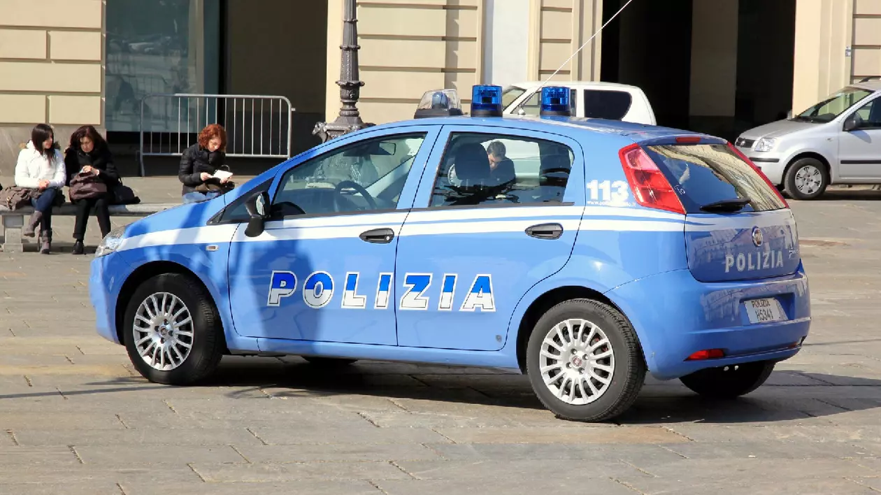 Un român a murit în drum spre muncă, în Italia. Victima ținea o țigară în mână