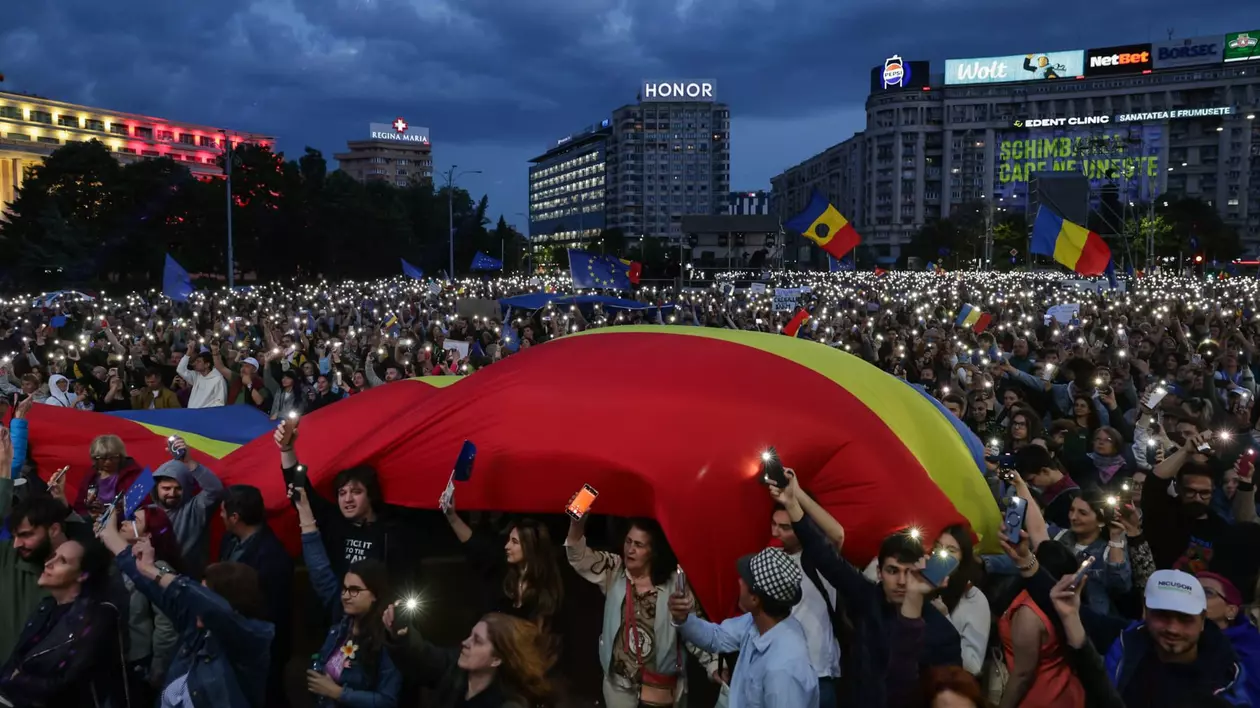 Noi contra voastră: Alegerile care împart românii în două tabere. „Celălalt să moară în chinuri, dacă se poate”